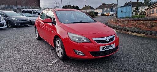 2011 ASTRA 1.6 16V SRI HATCHBACK PRICE 2,490 YEAR 2011 61 REG MILEAGE 72,667... photo